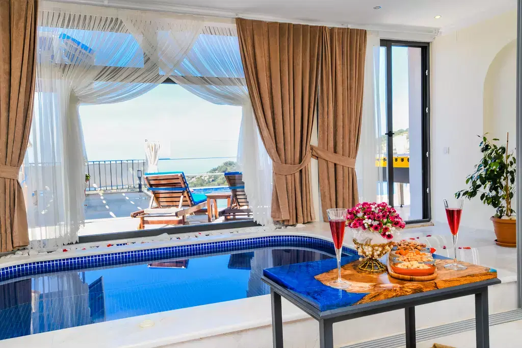 Honeymoon Villa - Heated Bedroom Pool & Sheltered Privacy in Islamlar image 4 of 78