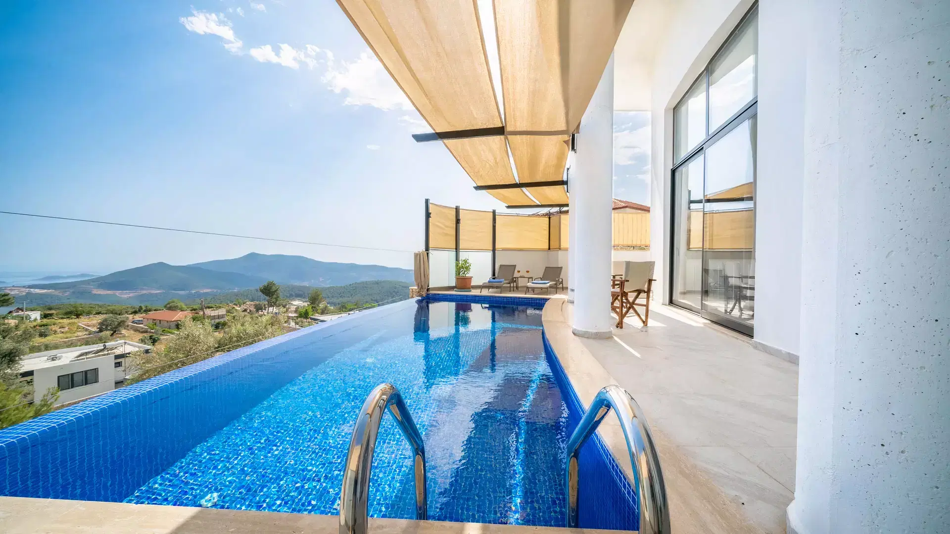 Secluded Honeymoon Studio Escape image 4 of 42